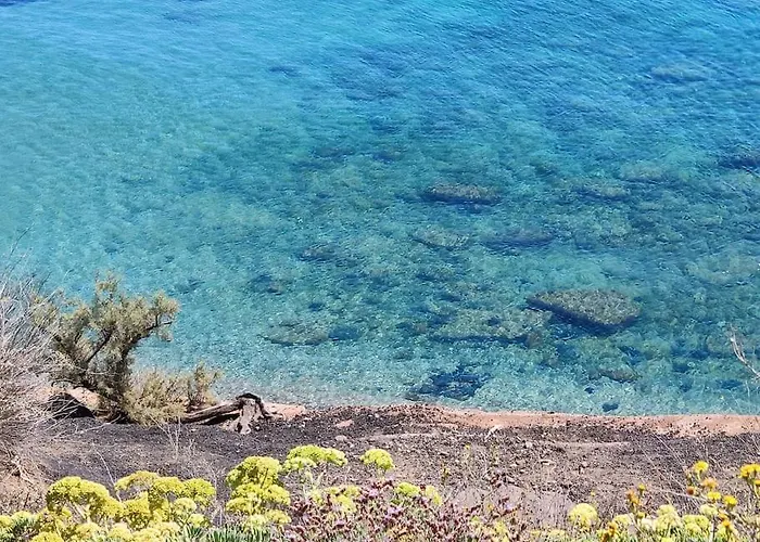 Belle Vue Mer, 90 M, Parking, Loggia, Wifi.