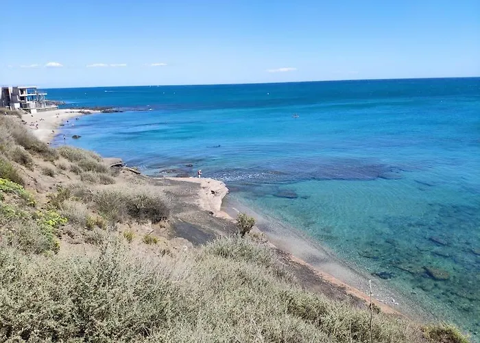 Belle Vue Mer, 90 M, Parking, Loggia, Wifi. Appartement