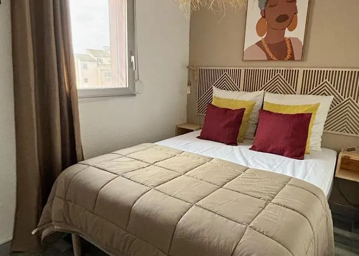 Appartamento Belle Vue Mer, 90 M, Parking, Loggia, Wifi.